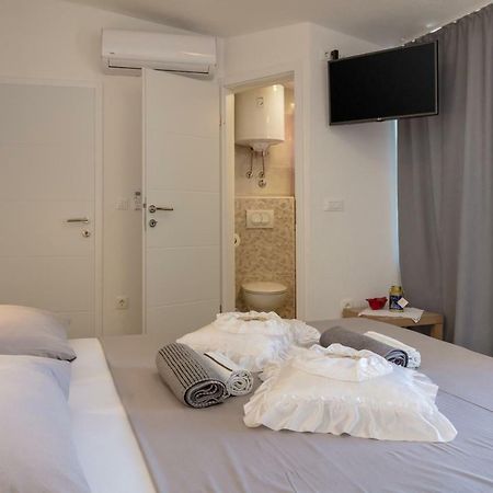 Holiday Home Vesna Baska Voda Bagian luar foto