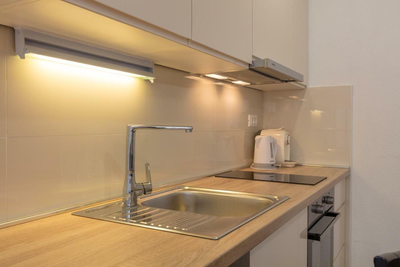 Holiday Home Vesna Baska Voda Bagian luar foto