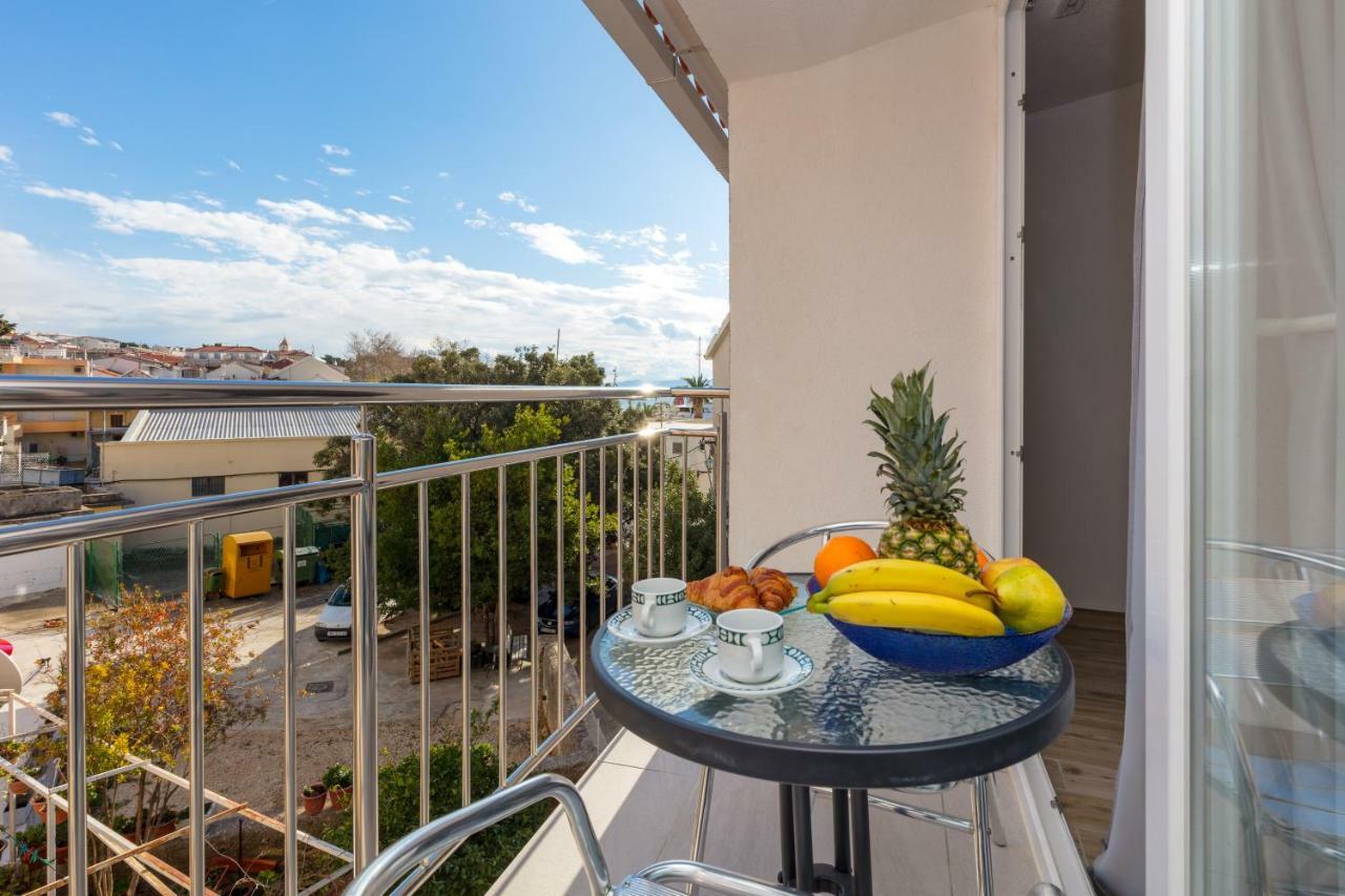 Holiday Home Vesna Baska Voda Bagian luar foto